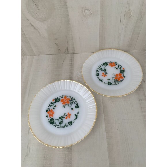 VTG Set of 2 TERMOCRISA MILK GLASS 8.75" Plates Orange Flowers Mexico Gold Rim - Picture 1 of 10